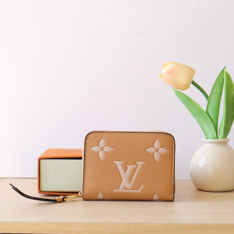 LV Clutch Bags